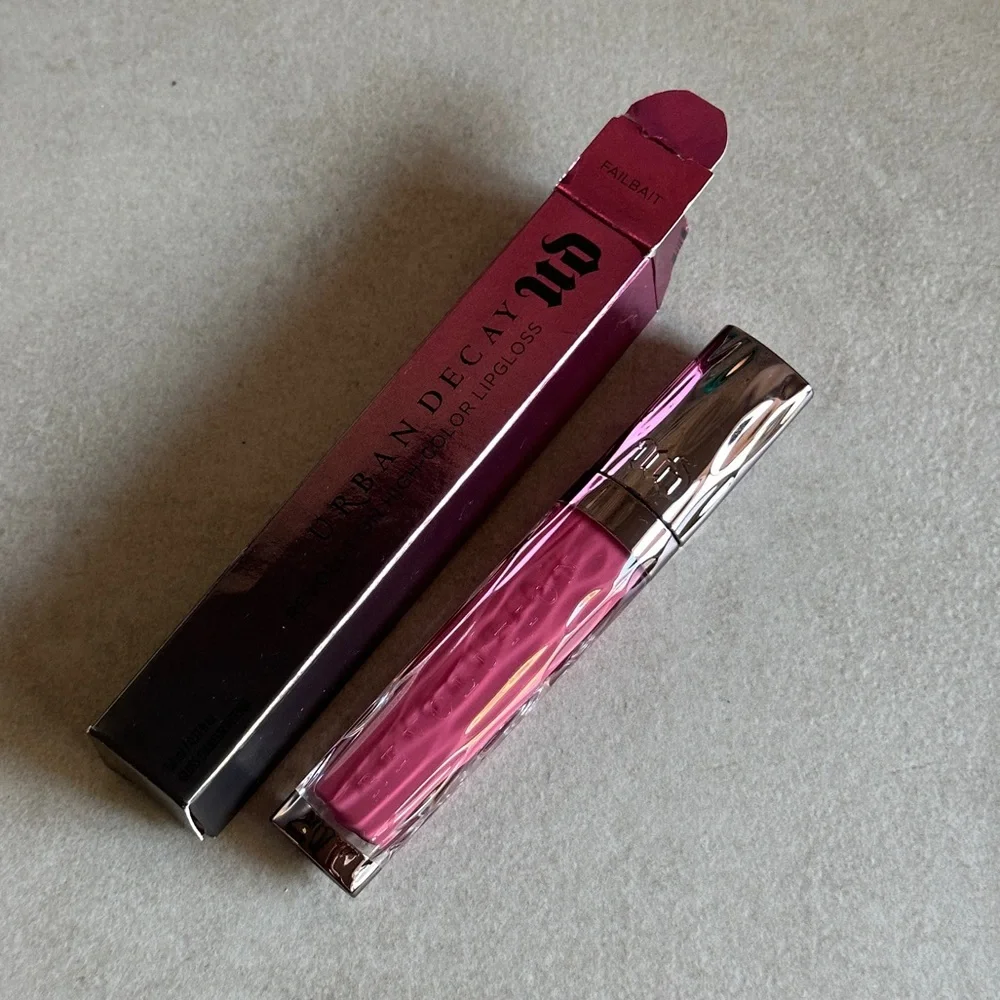 Urban Decay Revolution High-Color Lipgloss - Failbait (Soft Pink) High Shine
